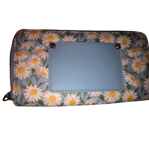 NOBO No Boundaries Zip Around Wallet Blue Sunflowers Brand New! - Picture 3 of 8
